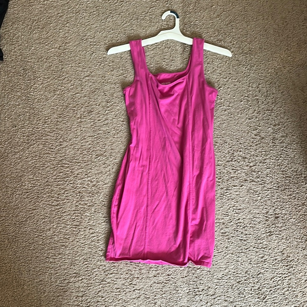 Elegant Pink Sleeveless Dress